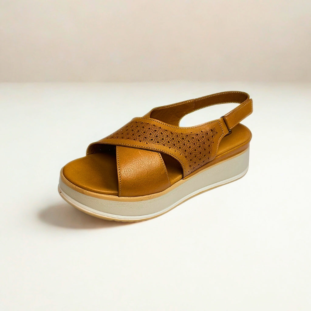 Gia coconut LASER-CUT platform sandal