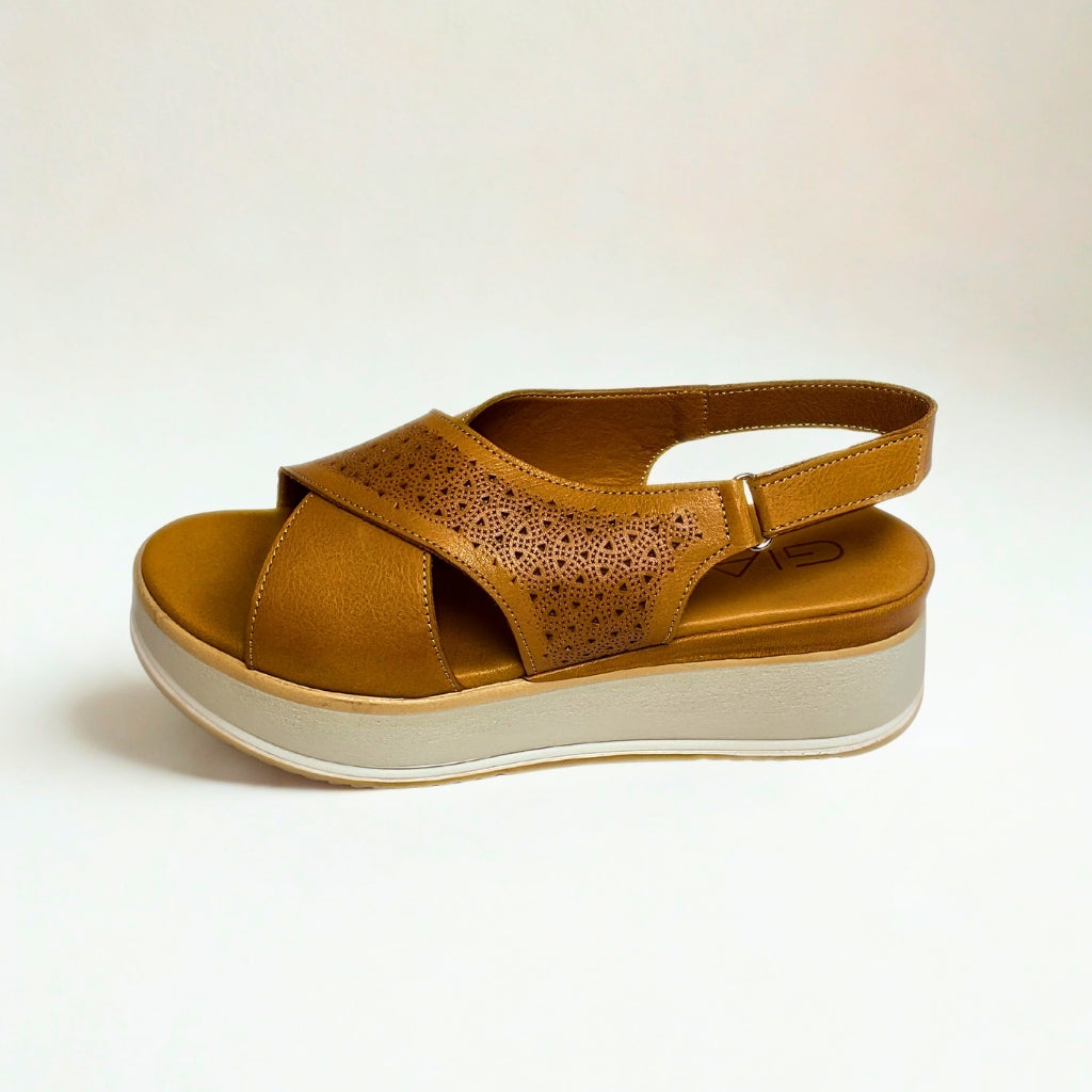 Gia coconut LASER-CUT platform sandal