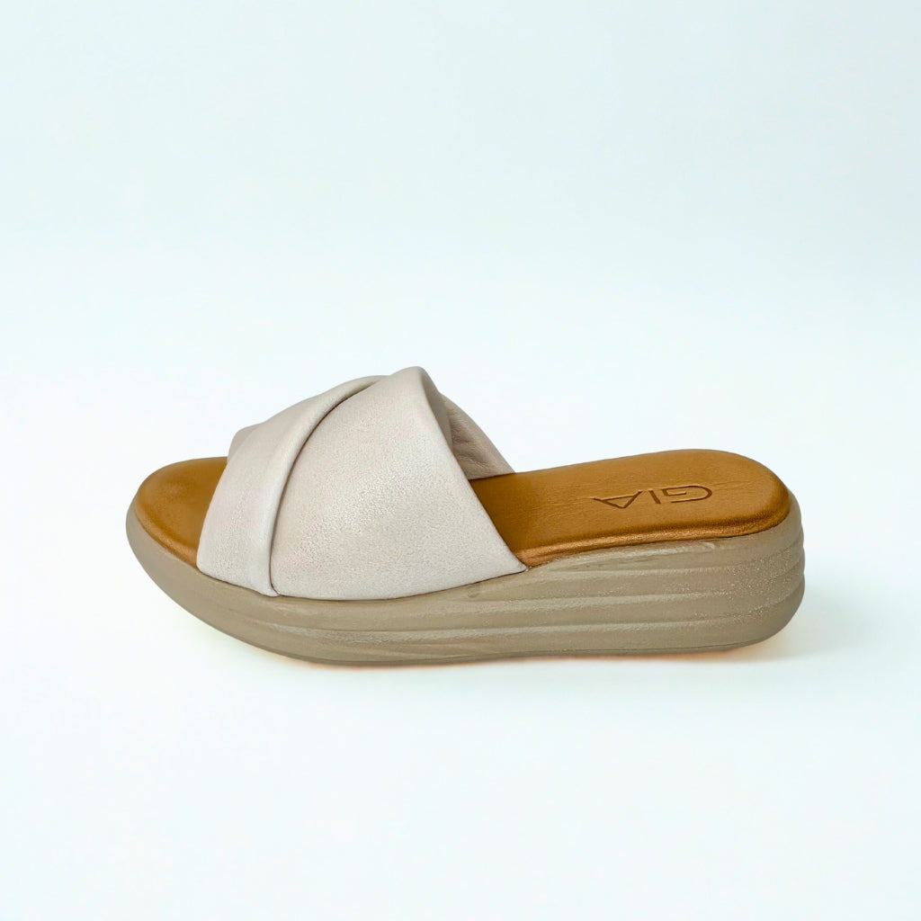 Gia silver grey LEATHER PLATFORM push-in