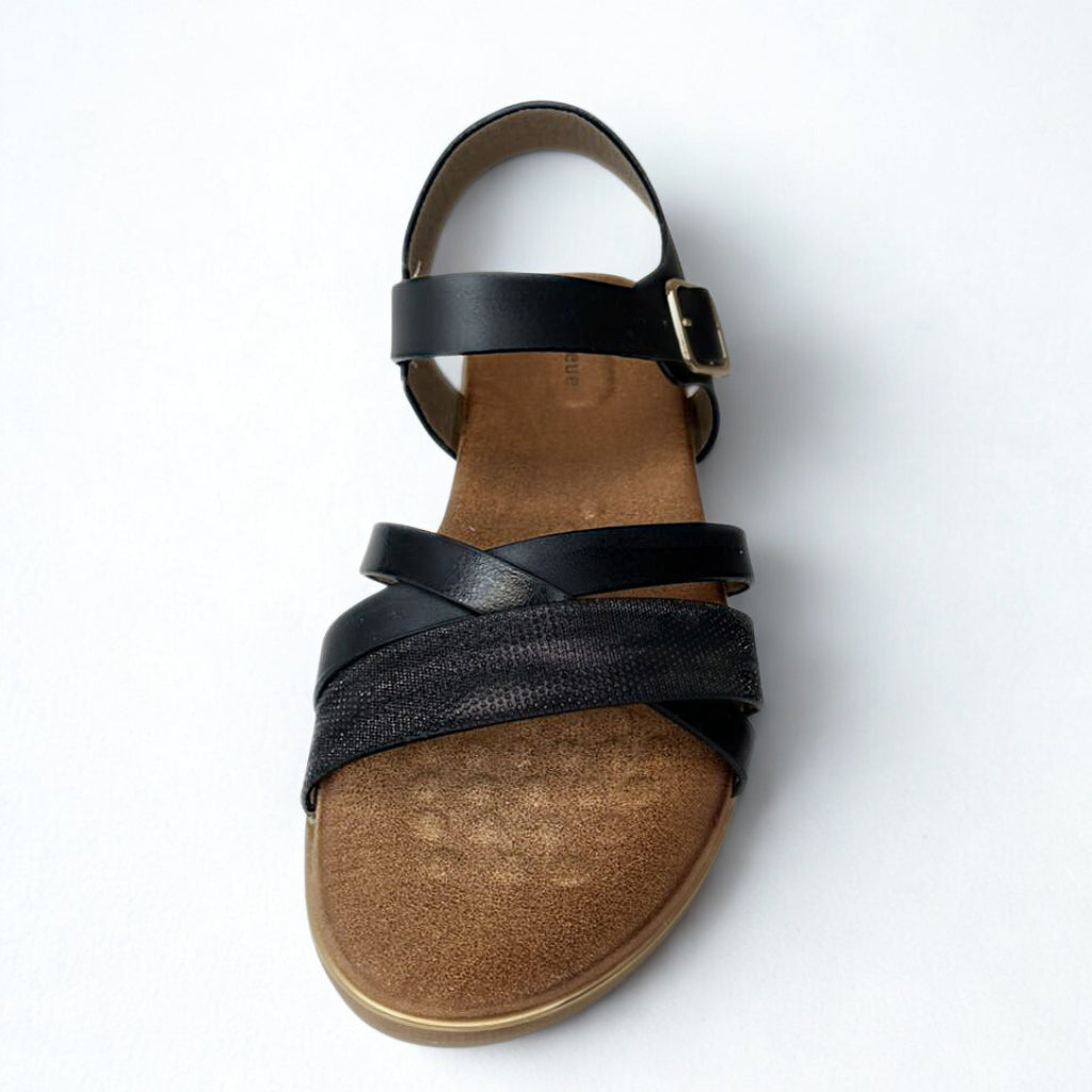 Queue black FLATFORM CRISS CROSS strappy sandal