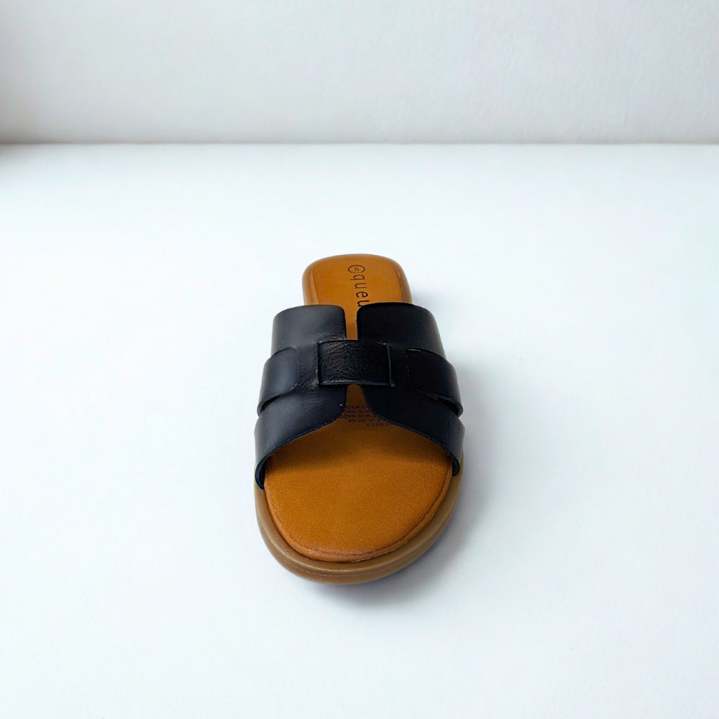 Queue black CUT-OUT LOOPED sandal