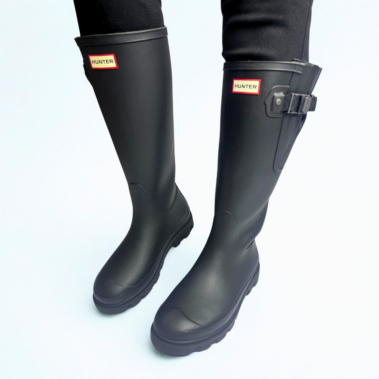 Hunter Downpour Field Adjustable Tall Wellington black waterproof rubber boot vegan 1