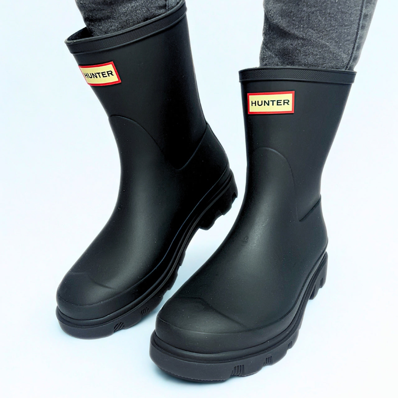 Hunter Downpour Short Wellington black waterproof rubber boot vegan lightweight 1