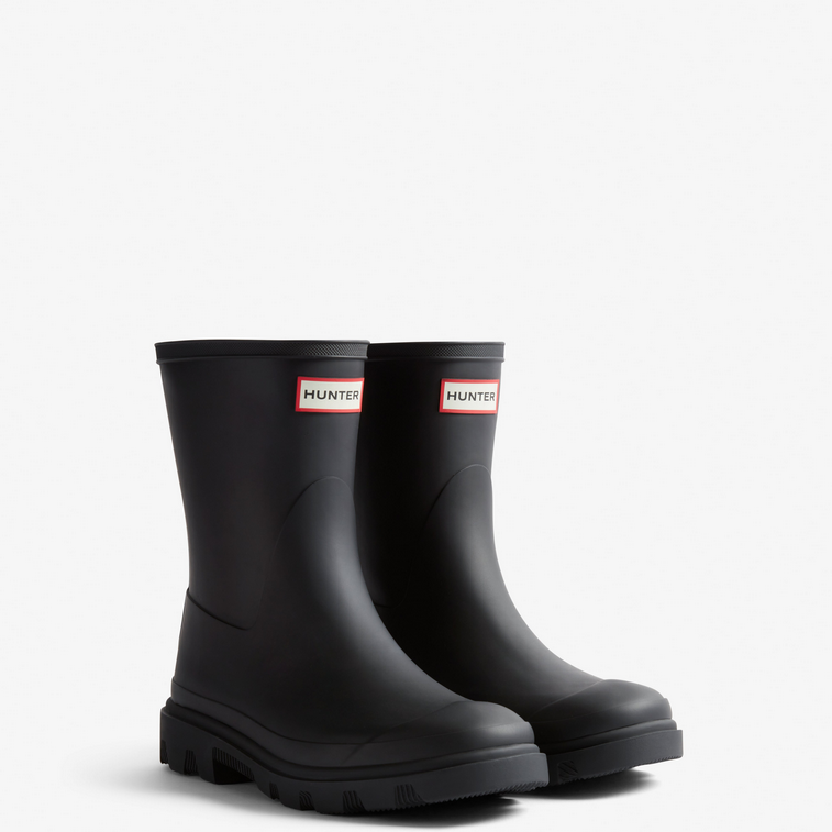 Hunter Downpour Short Wellington black waterproof rubber boot vegan lightweight 2