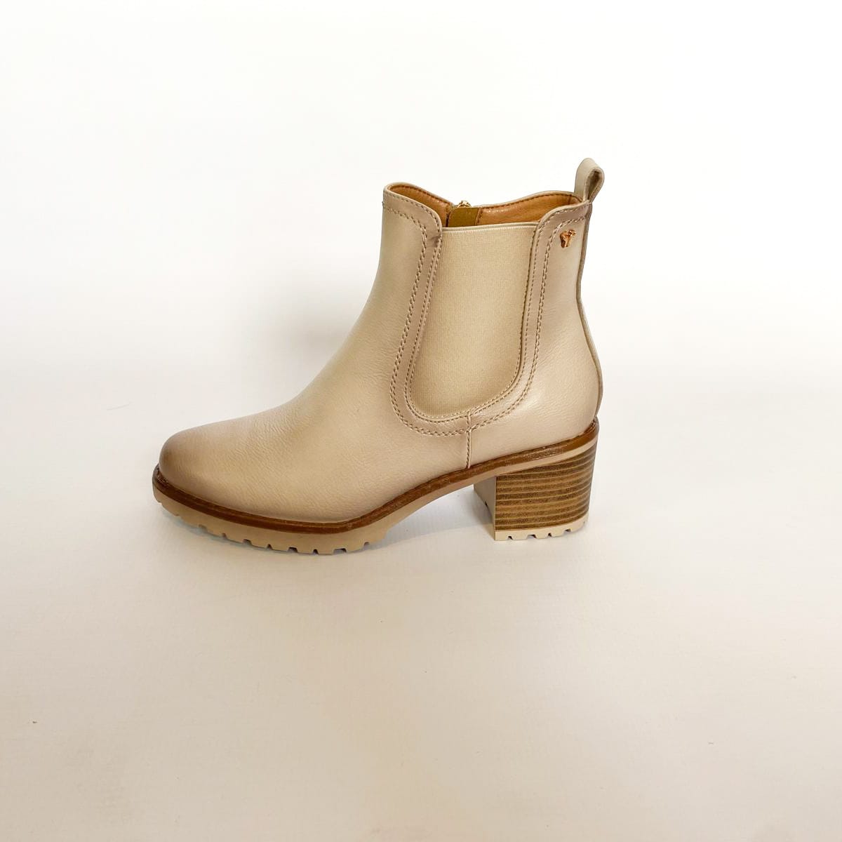 Butterfly Noxer 1 beige ankle boot