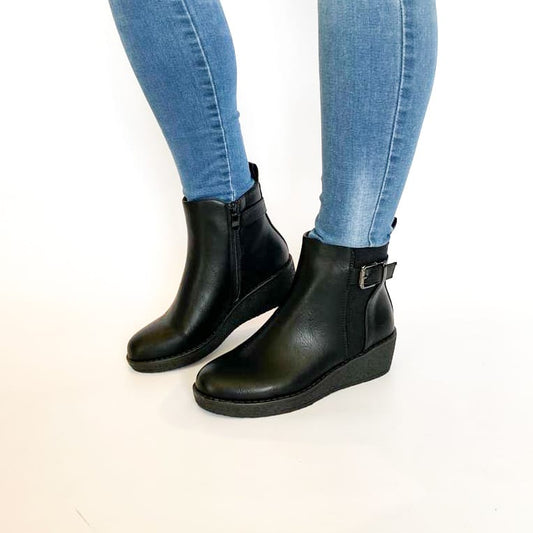 Savoy black wedge  boot