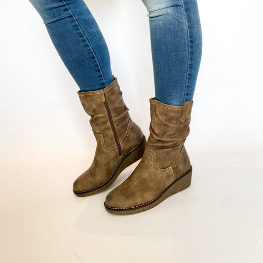 Savoy taupe wedge boot