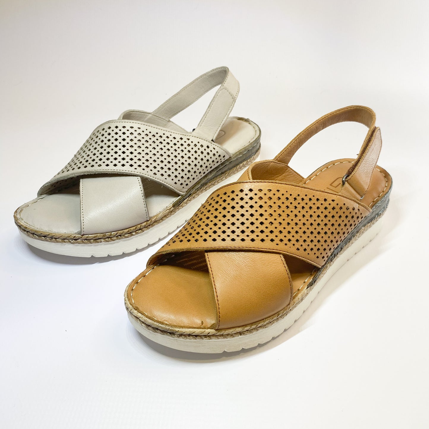 Gia tan leather sandal