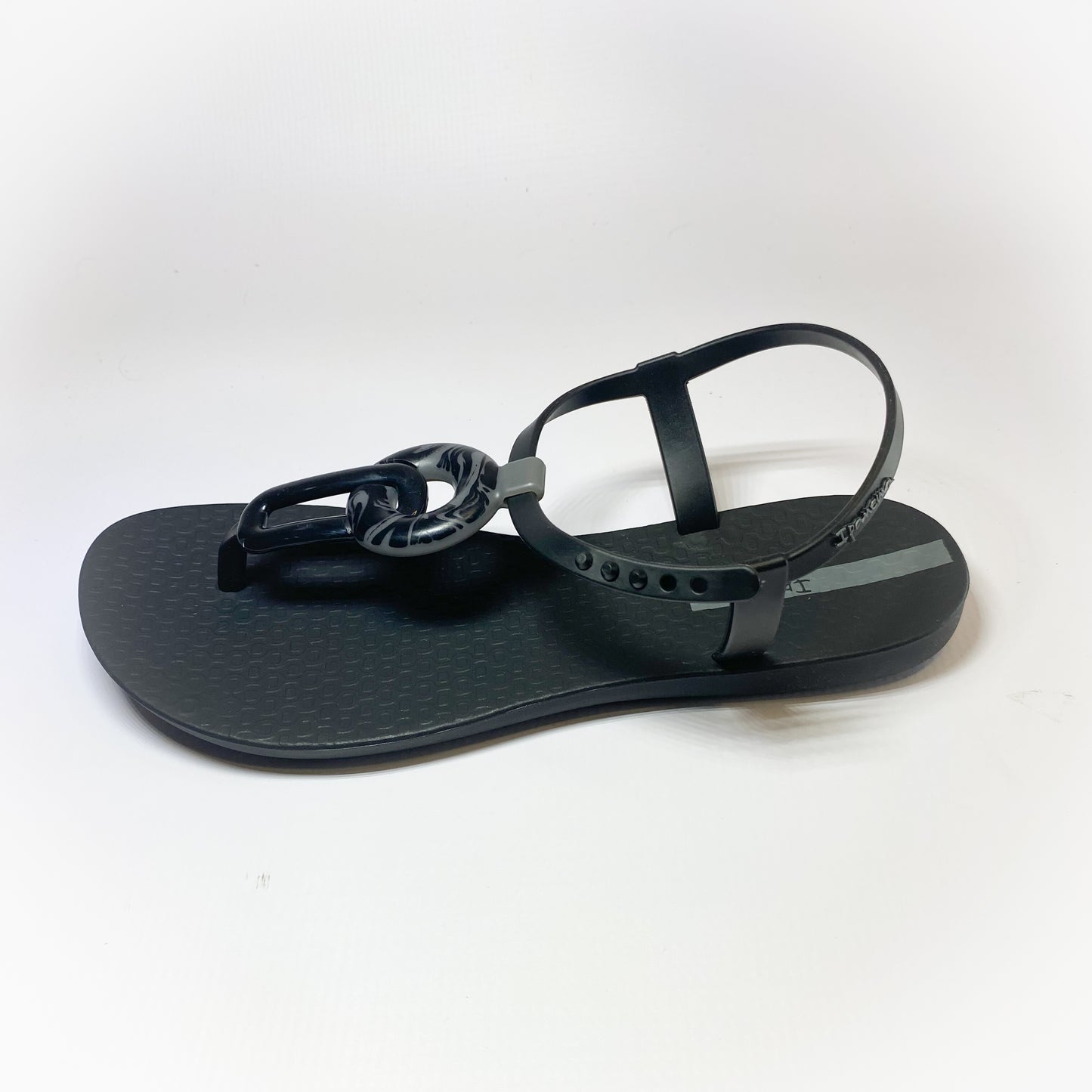 Ipanema black thong sandal