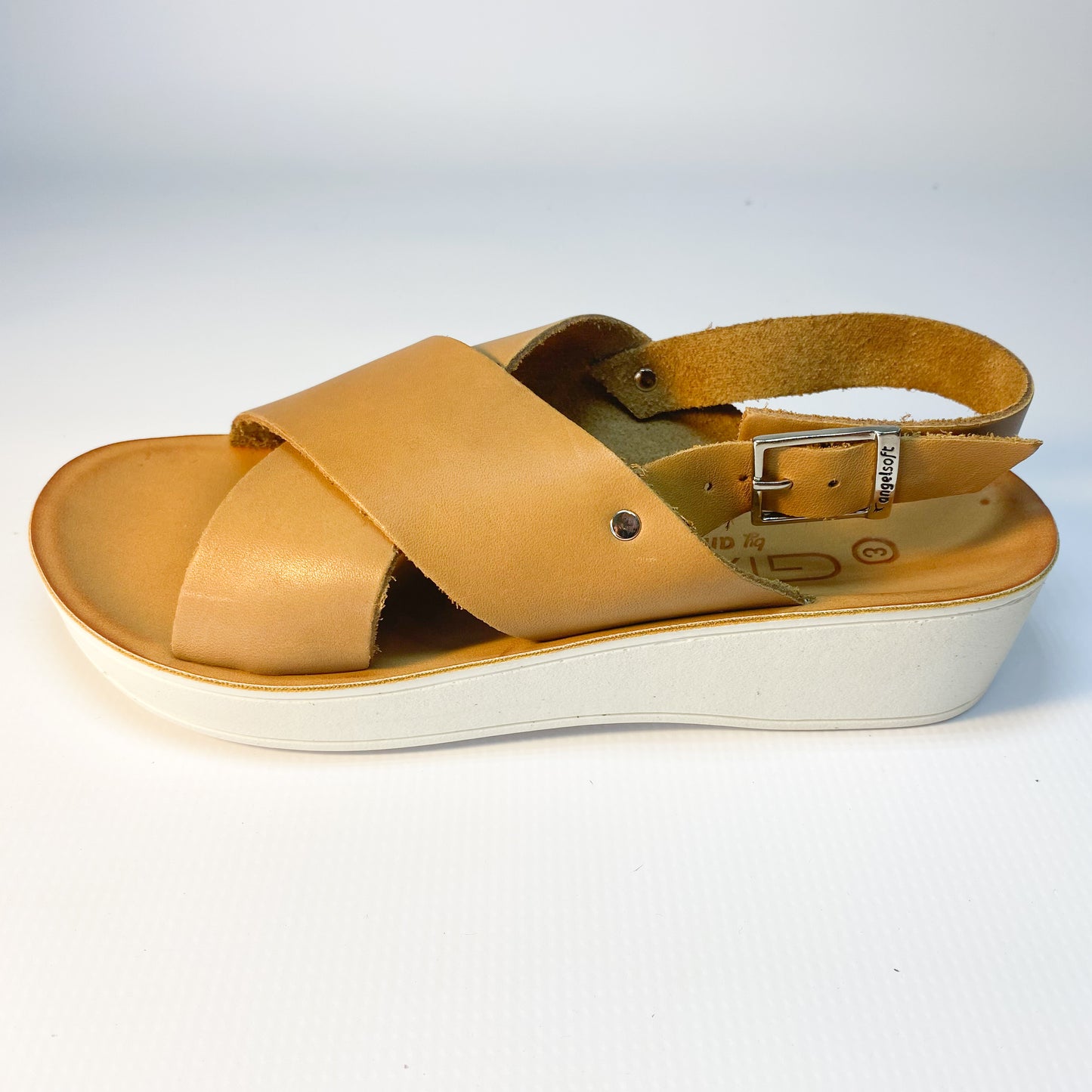 Gia tan leather crossover