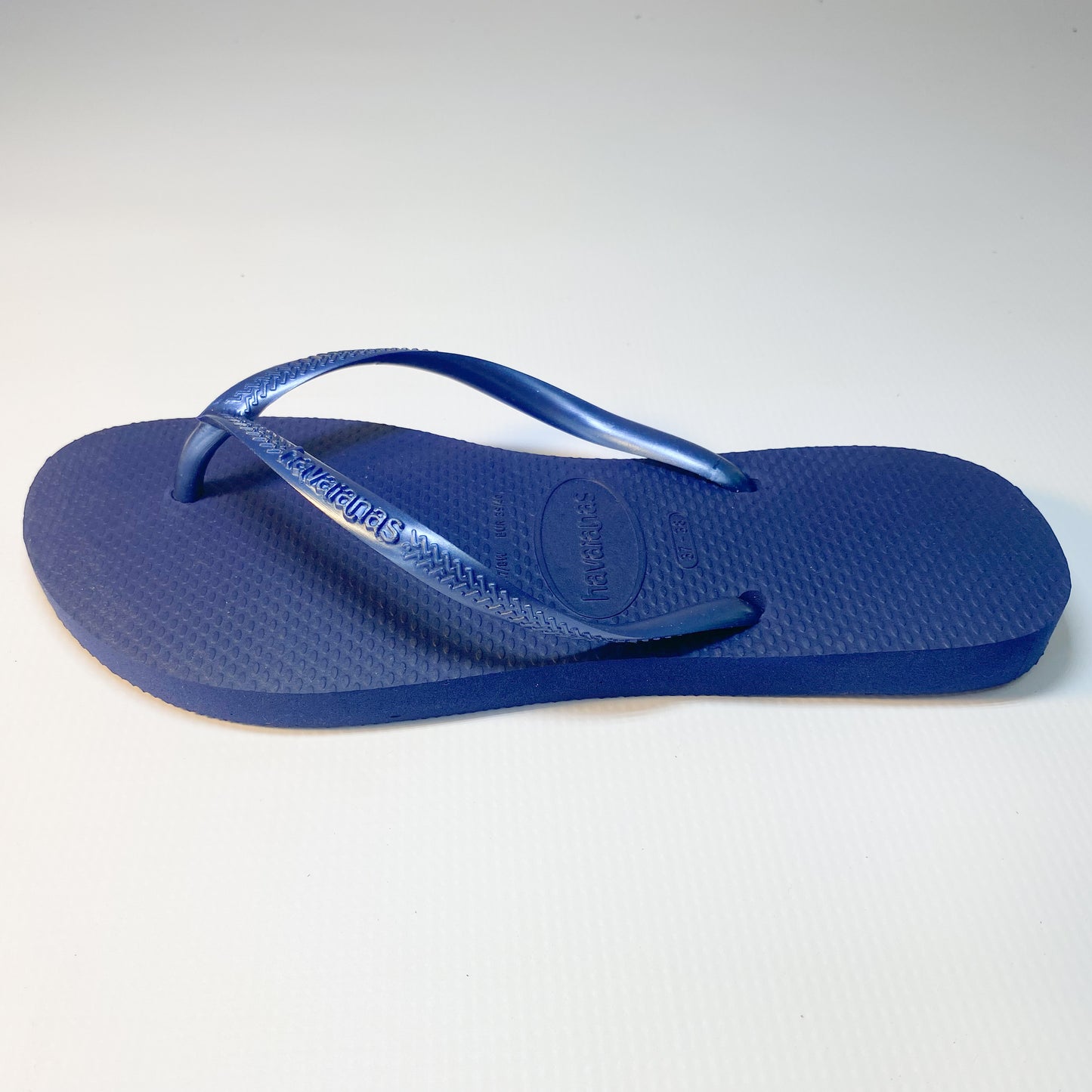 Havaiana navy slim thong