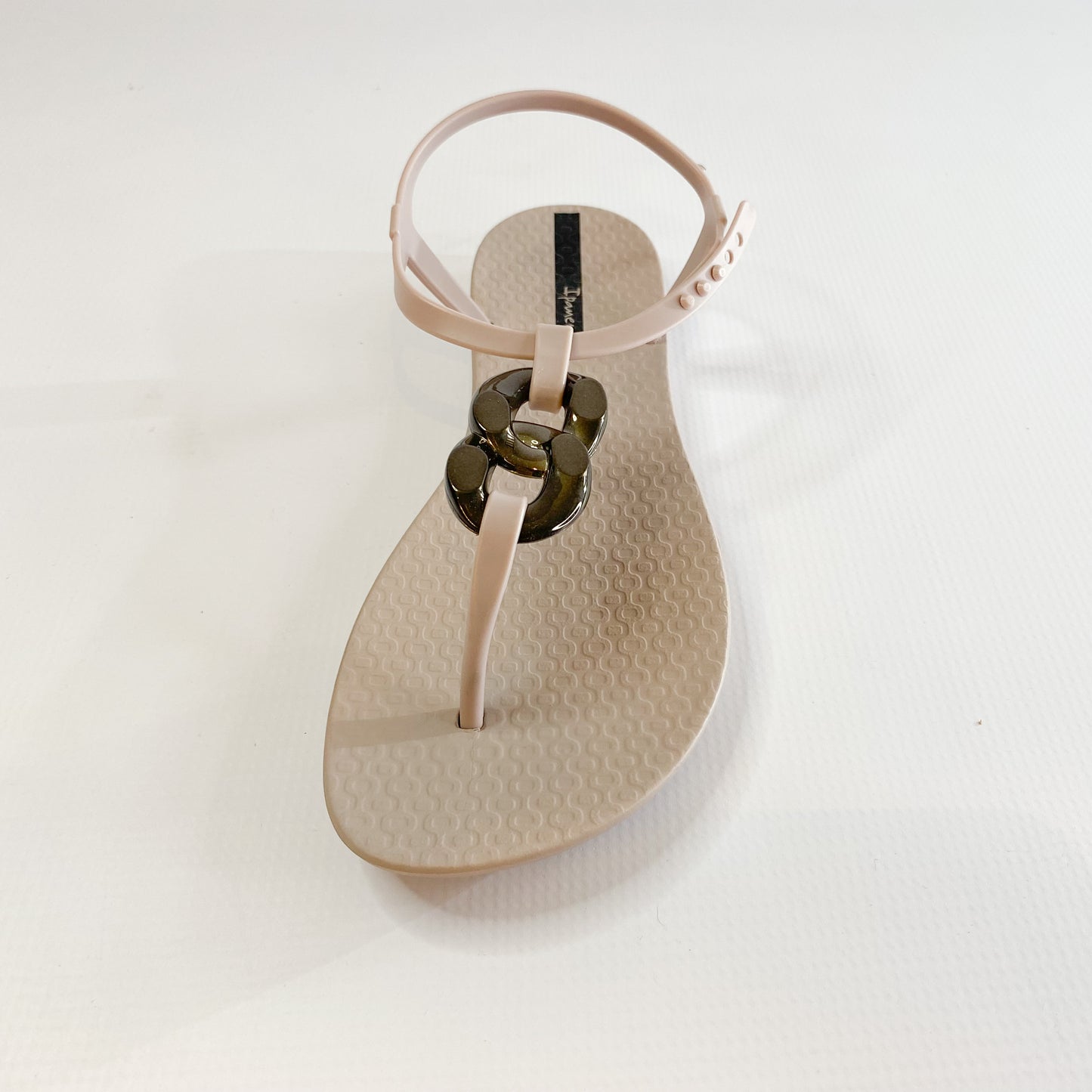 Ipanema lilac/beige chain thong sandal