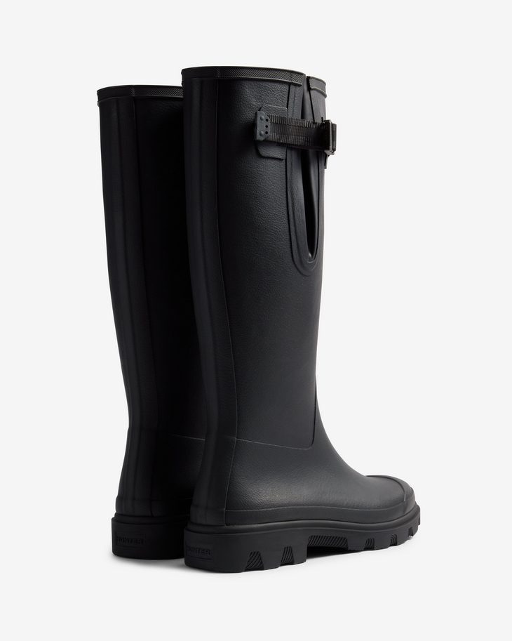 Hunter Downpour Field Adj Tall Wellington Black Boot â detail shot