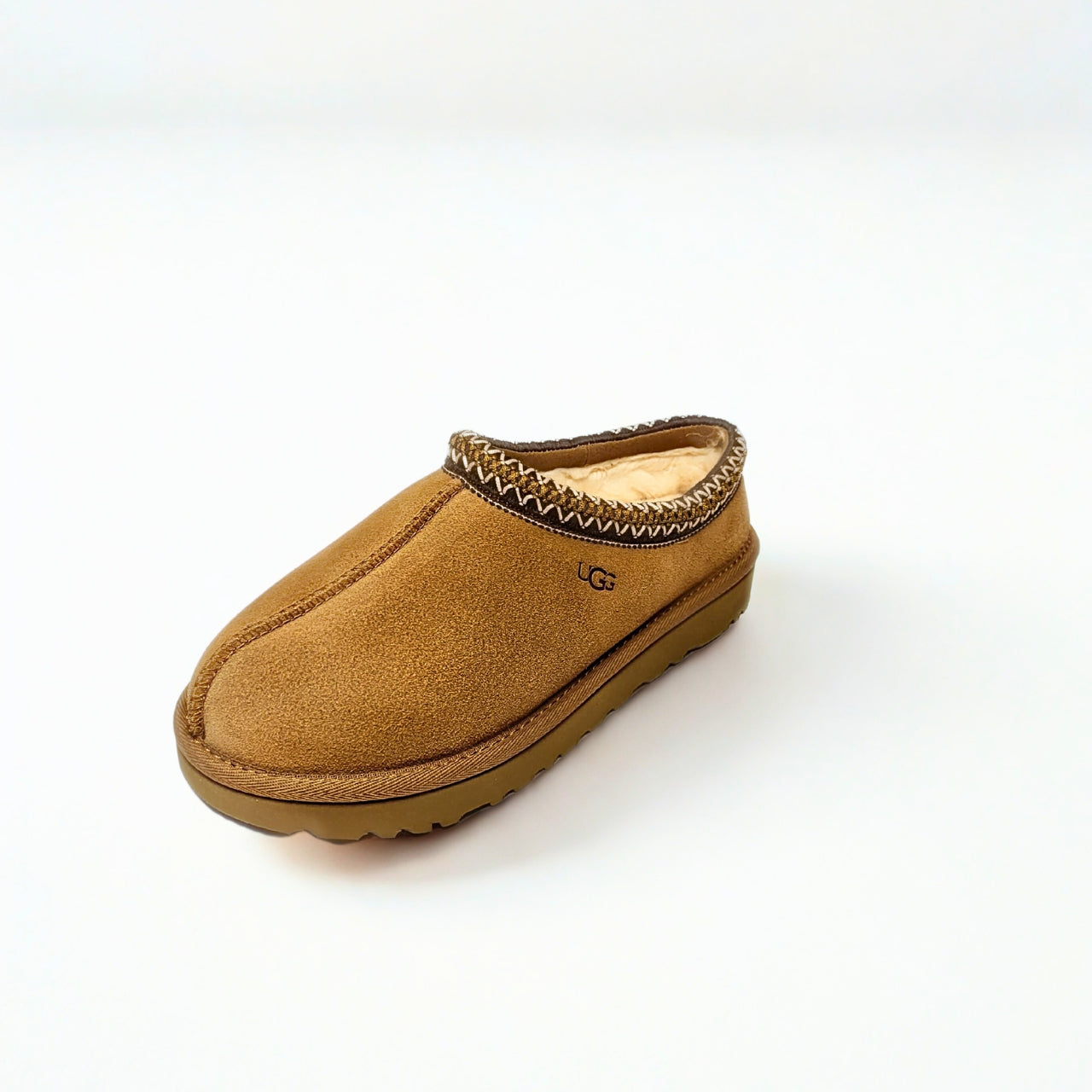 UGG Tasman Chestnut Clog – suede upper, 17mm UGGplush™ insole, eco-friendly UGGbraid trim, lightweight EVA outsole, and embossed UGG® logo 2
