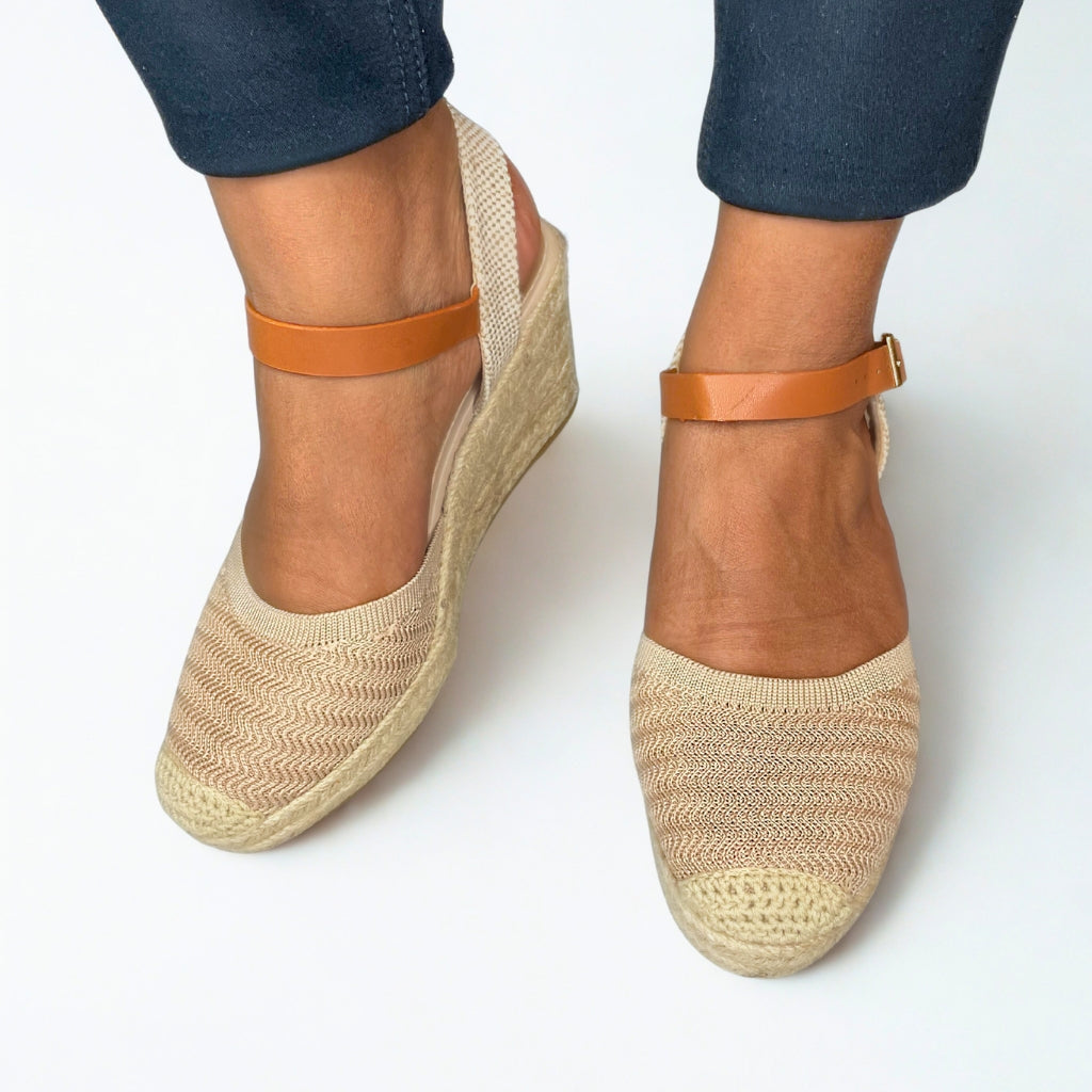 Queue Beige Woven Espadrille Wedge – detail shot