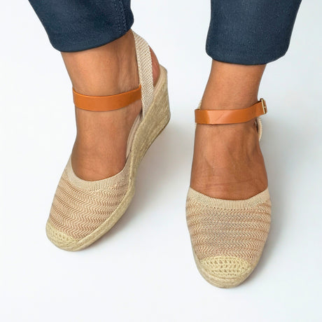 Queue Beige Woven Espadrille Wedge – detail shot