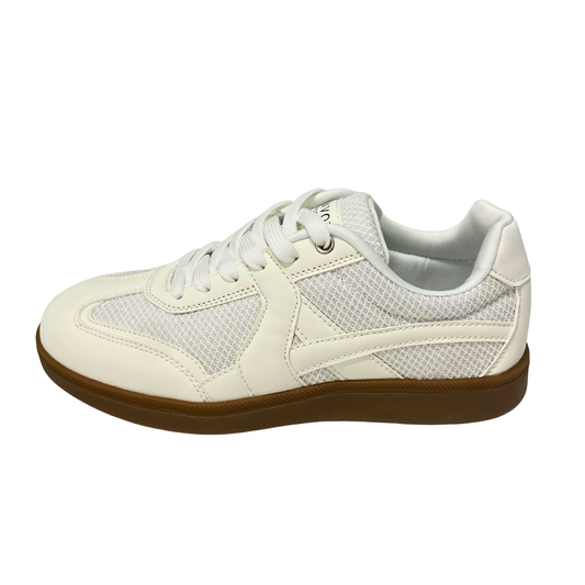 Savoy Retro Lace Up Sneaker - White Metallic