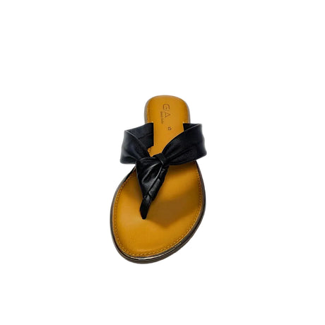 Gia black leather knot sandals with cushioned insole, slip-on design, and knotted strap detail – chic women’s summer footwear for casual wear, holidays, and resort style.