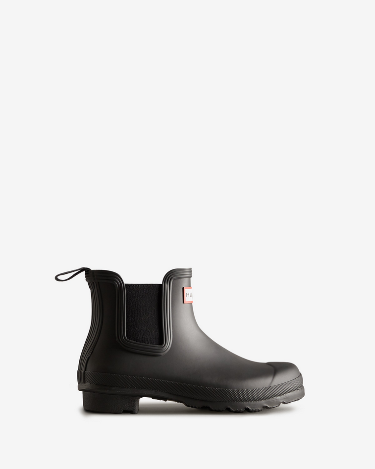 Hunter Original Chelsea black matte waterproof rubber boot with elastic gussets and pull tab. 3