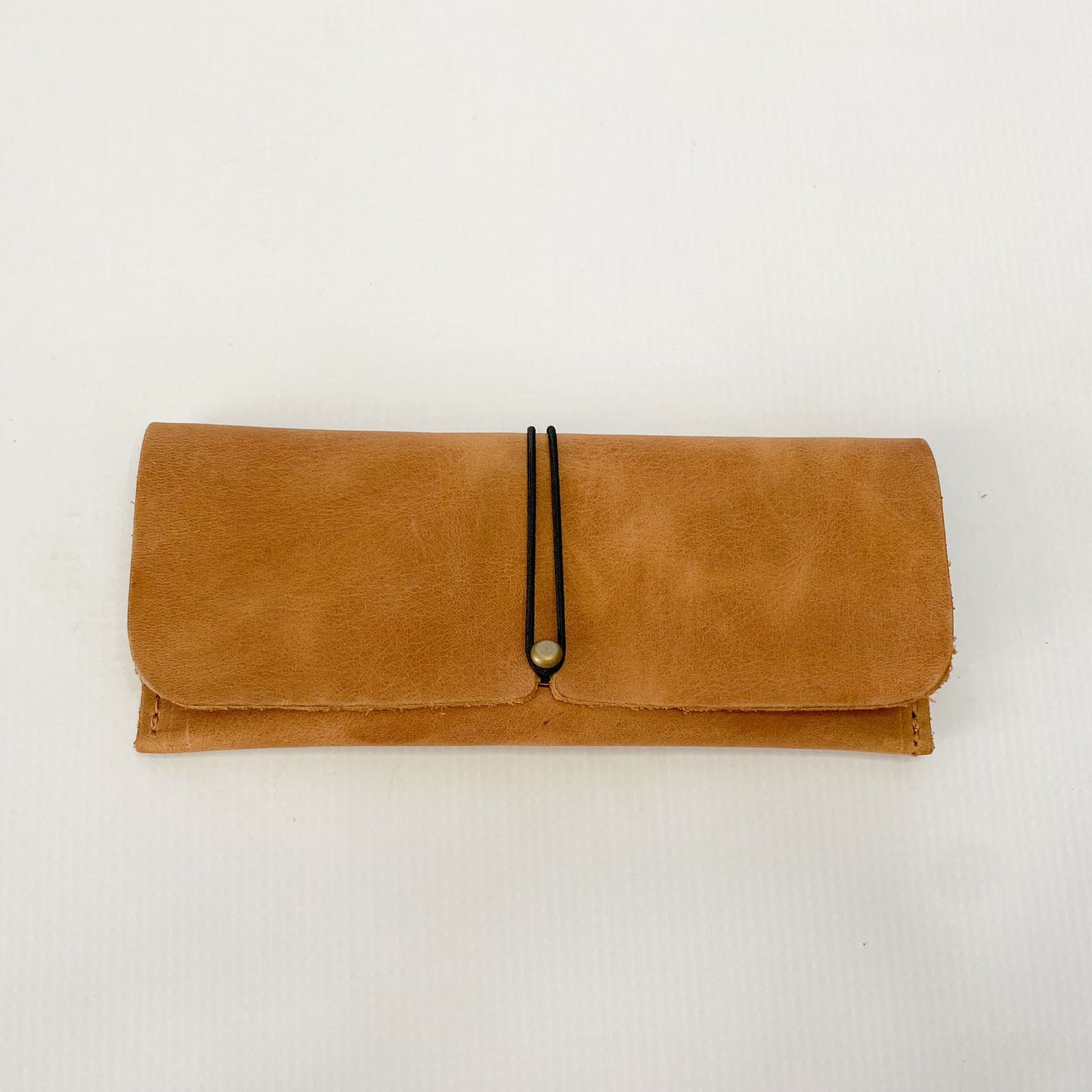 Gia leather tan sunglass pouch