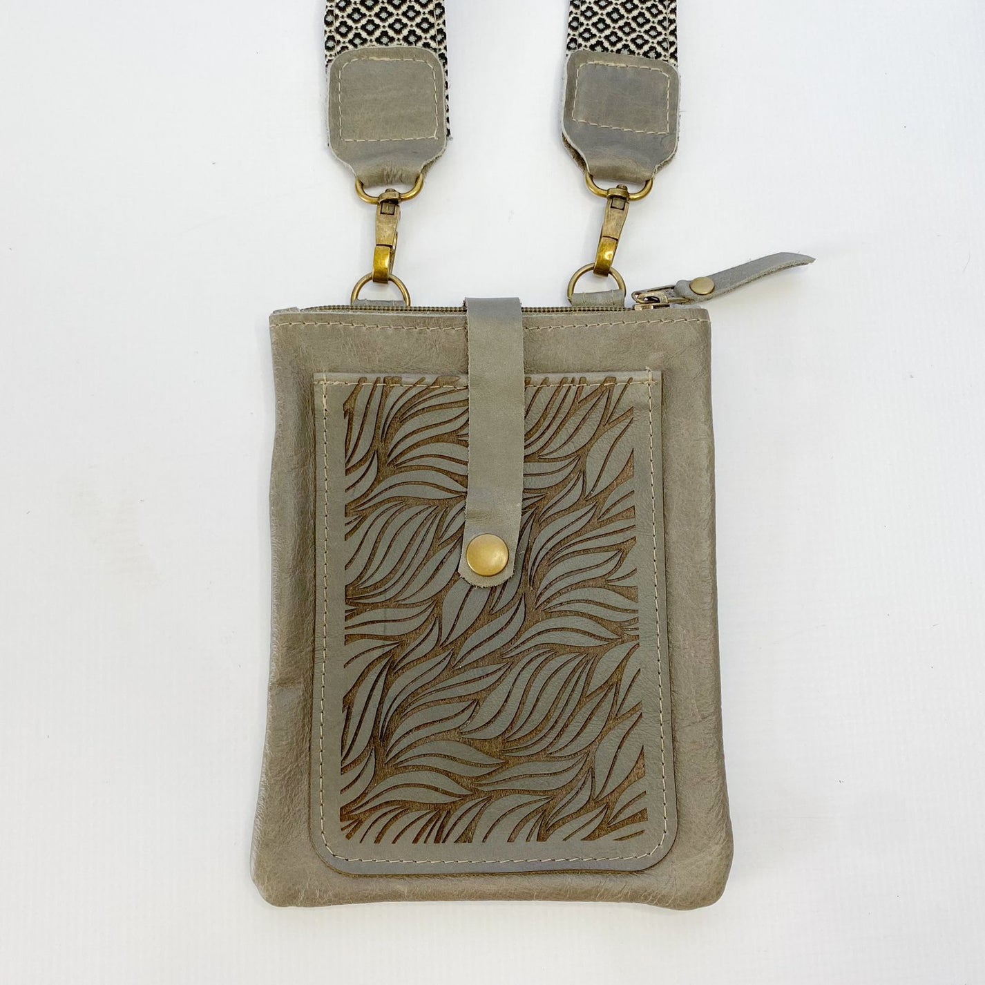 Gia leather taupe sling pouch Queue Shoes