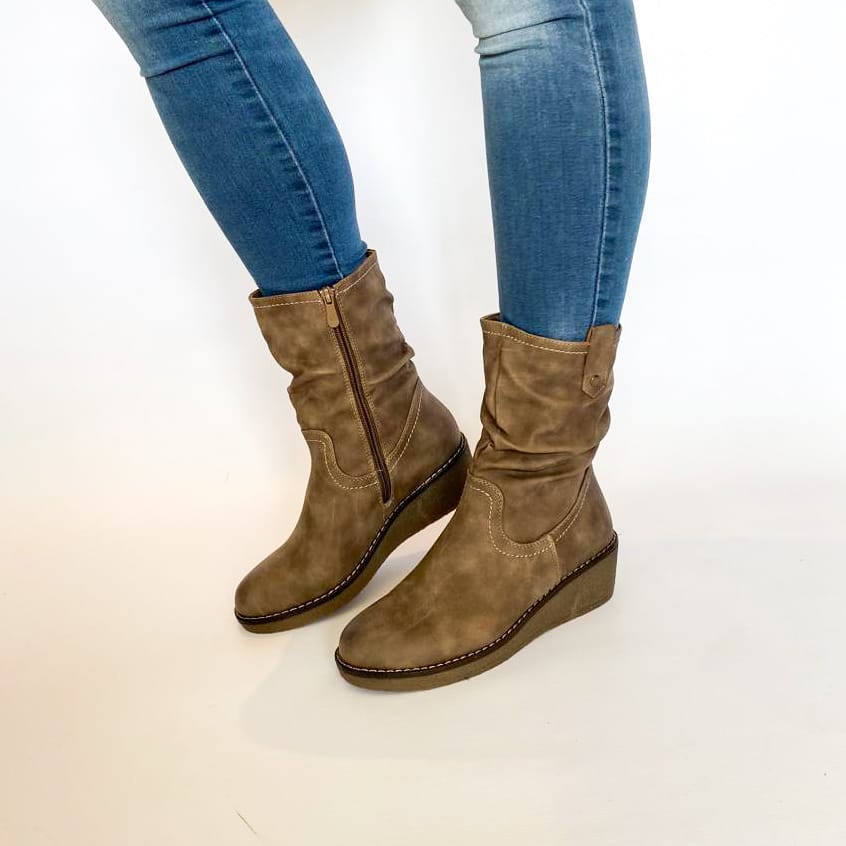 Savoy taupe wedge boot Queue Shoes