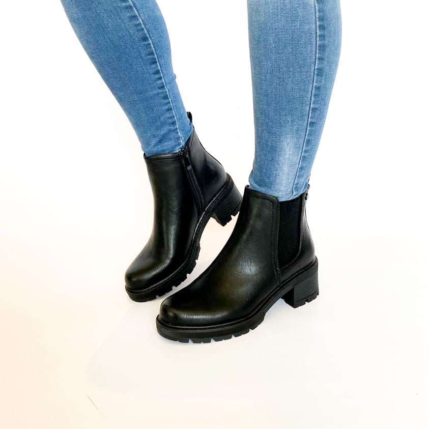 Savoy black chelsea boot Queue Shoes