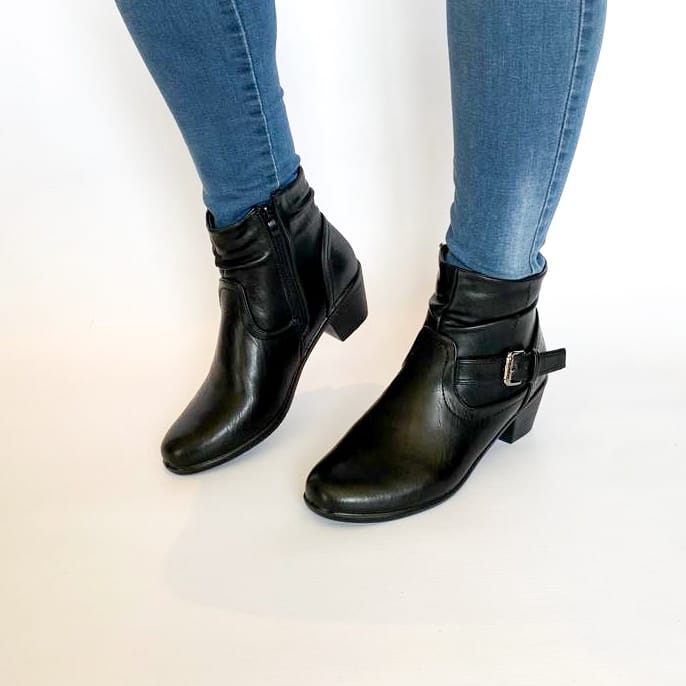 Savoy black ankle block heel boot Queue Shoes