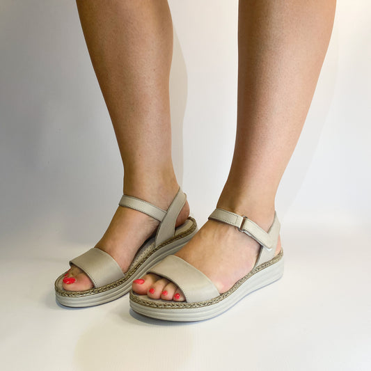 Gia grey leather flatform sandal