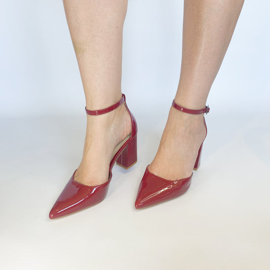 KG dark red pointy block heel