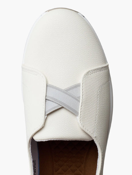 Pierre Cardin Josephine 7 Lace Up Flats - White
