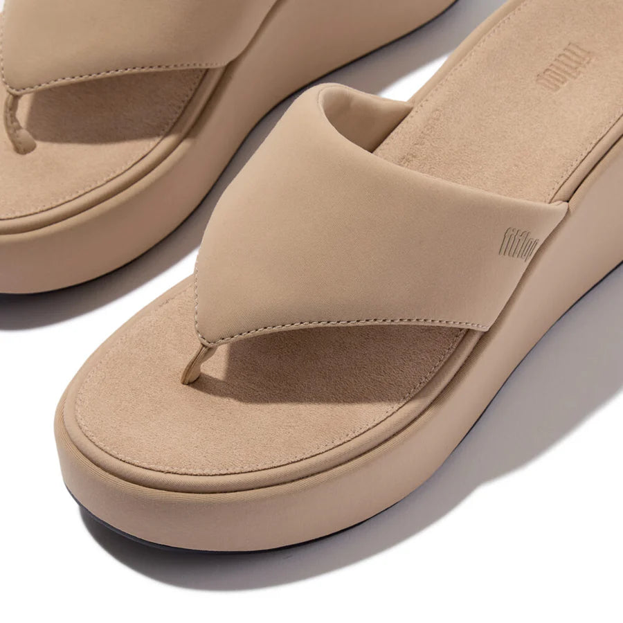 Fitflop beige PLATFFORMS WEDGE TOEPOST sandal