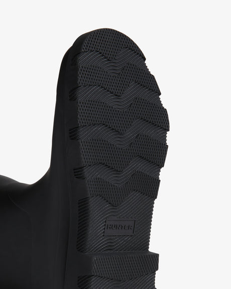 Hunter Downpour Tall Wellington Boot - Black – detail shot