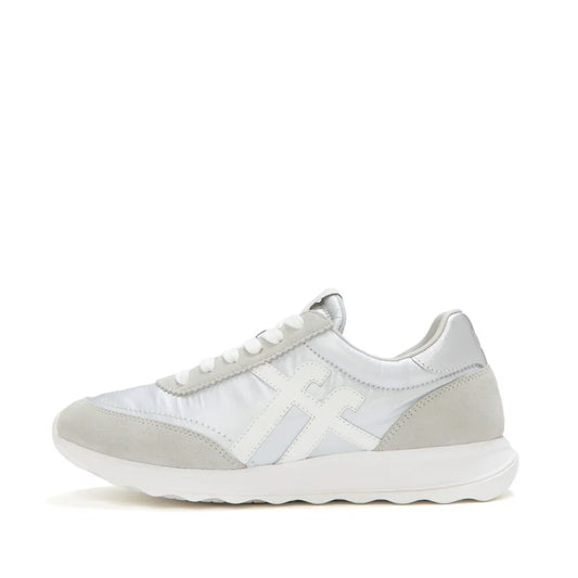 Fitflop Silver Retro-q Ff Metallic Fabric/suede Sneaker – product image 1