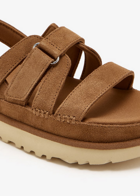 Ugg Chestnut Goldenstar Gleam – front view