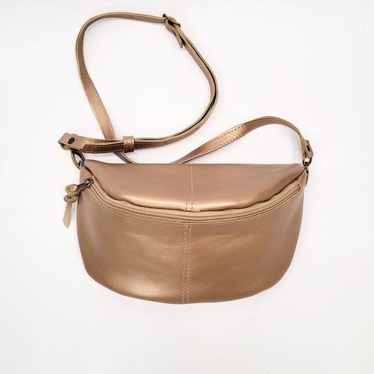 Gia leather gold moonbag with thin straps