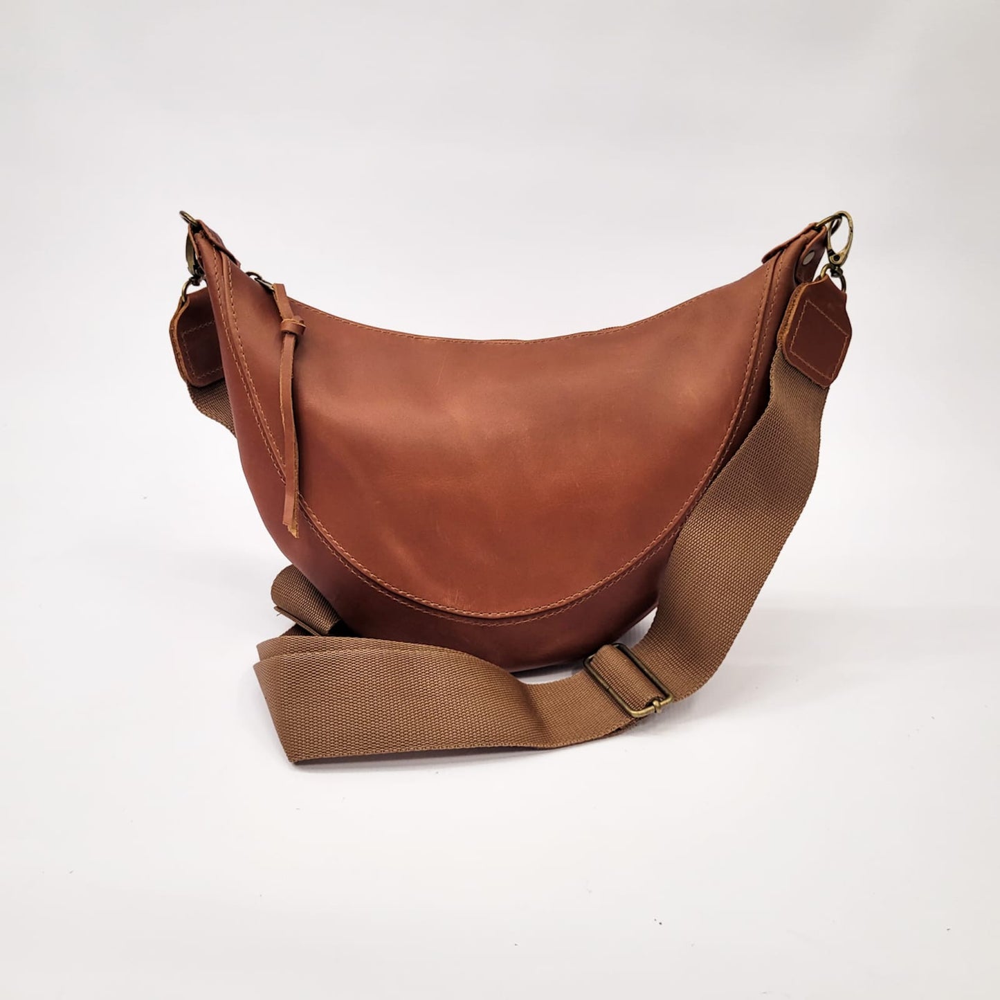 Gia leather brown half moonbag