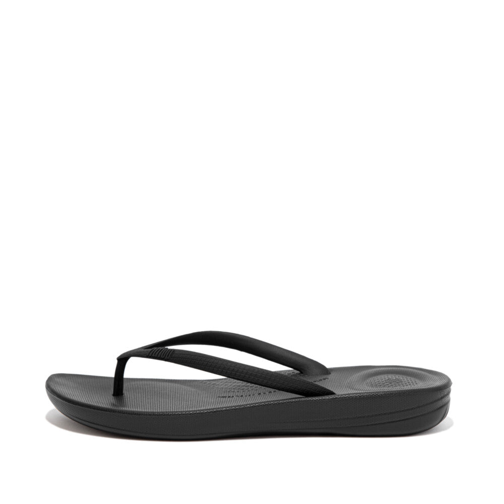 Fitflop Iqushion Ergonomic Flip-flops - All Black, side profile