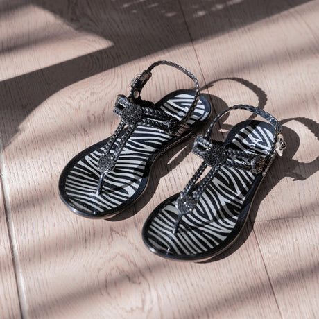 Holster Trendsetter Black Sandal - lifestyle image