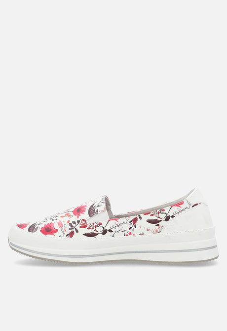 Pierre Cardin Josephine 8 Slip On Flats - White