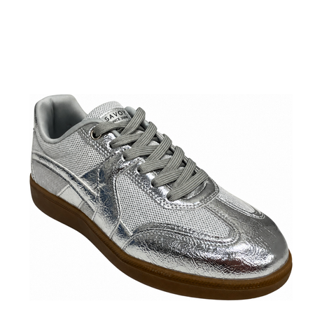 Savoy Retro Lace Up Sneaker Silver Metallic three-quarter view